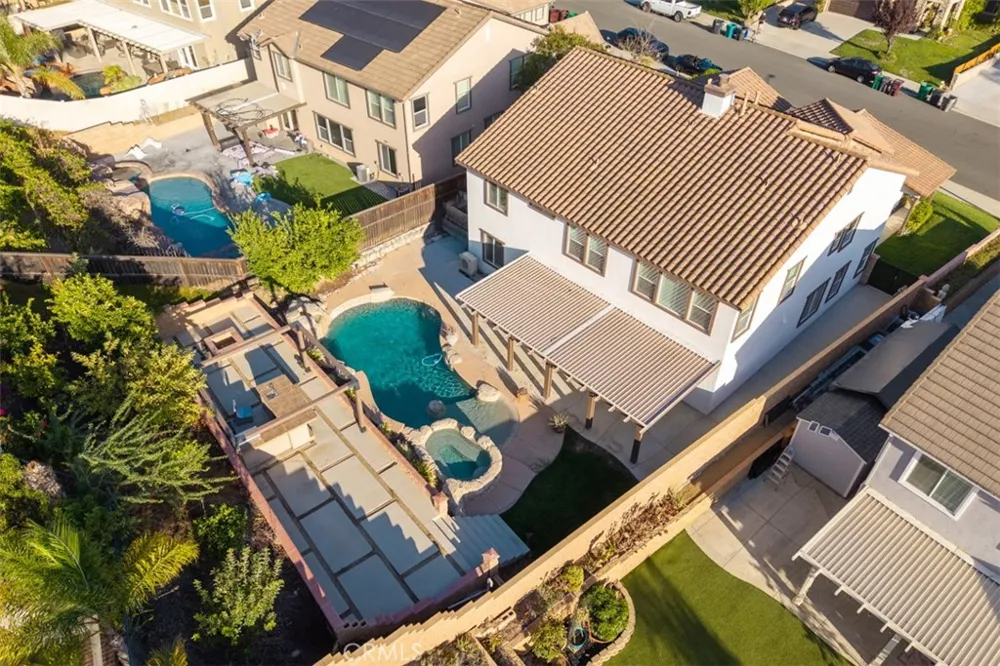 27367 Pinyon Murrieta, CA 92562