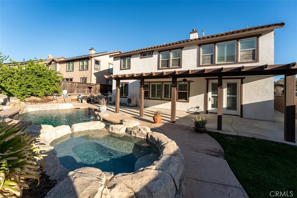 27367 Pinyon Murrieta, CA 92562