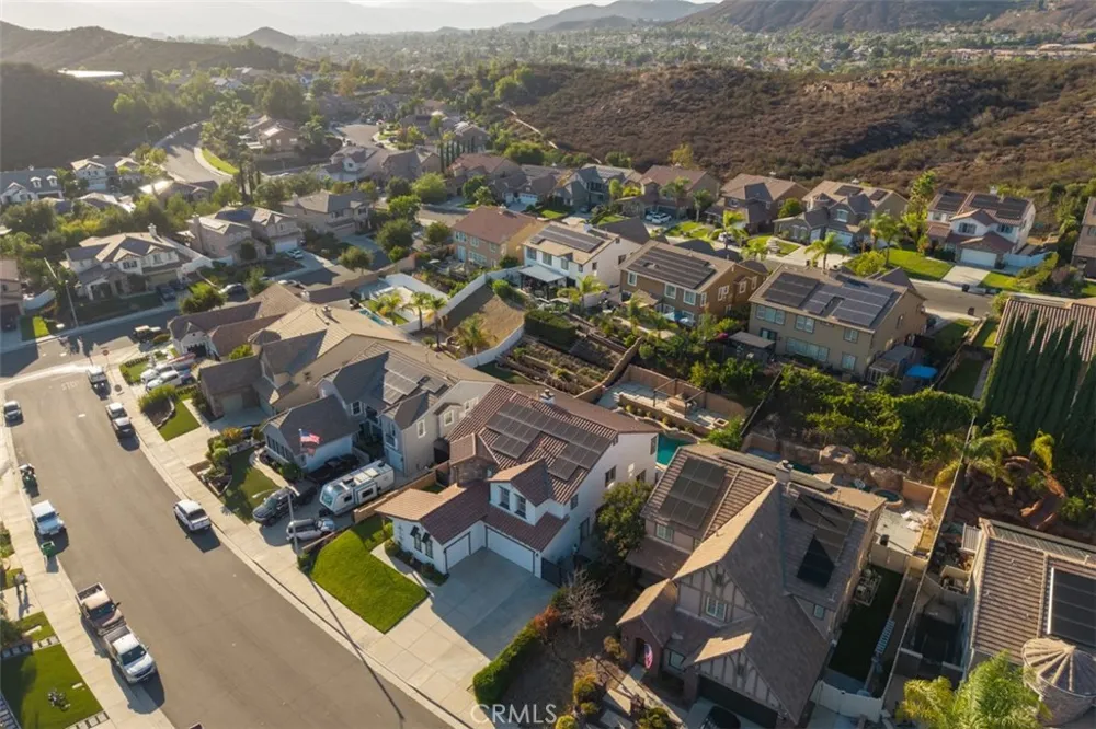 27367 Pinyon Murrieta, CA 92562