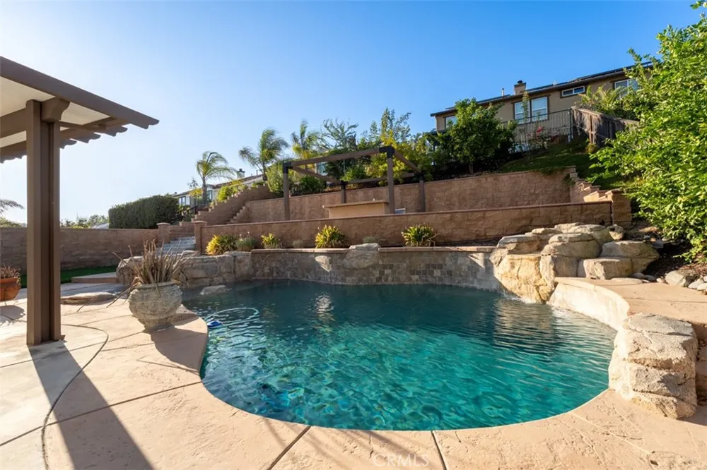 27367 Pinyon Murrieta, CA 92562