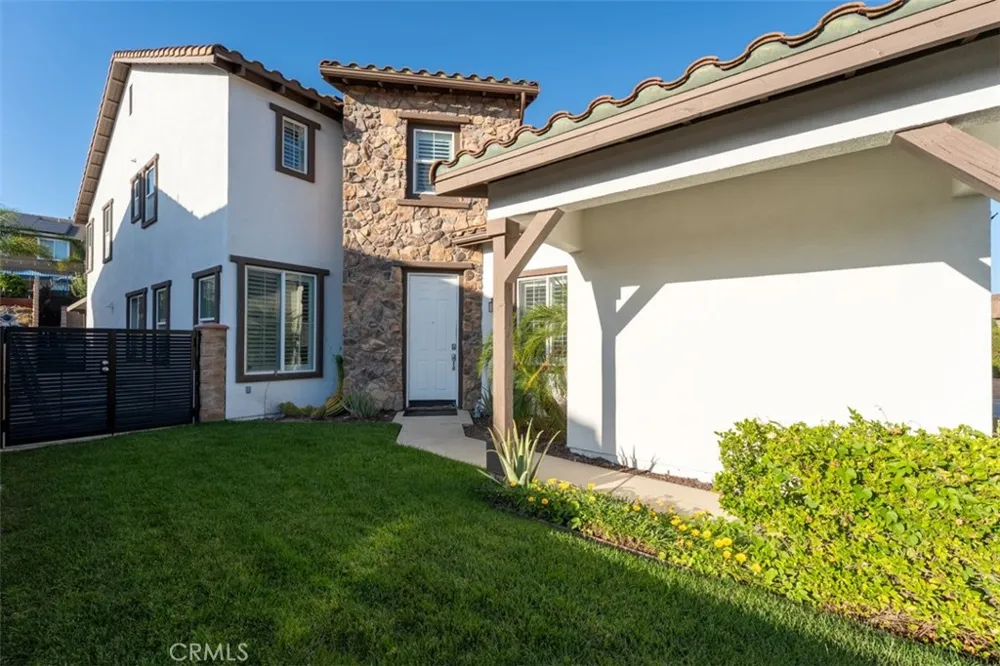 27367 Pinyon Murrieta, CA 92562