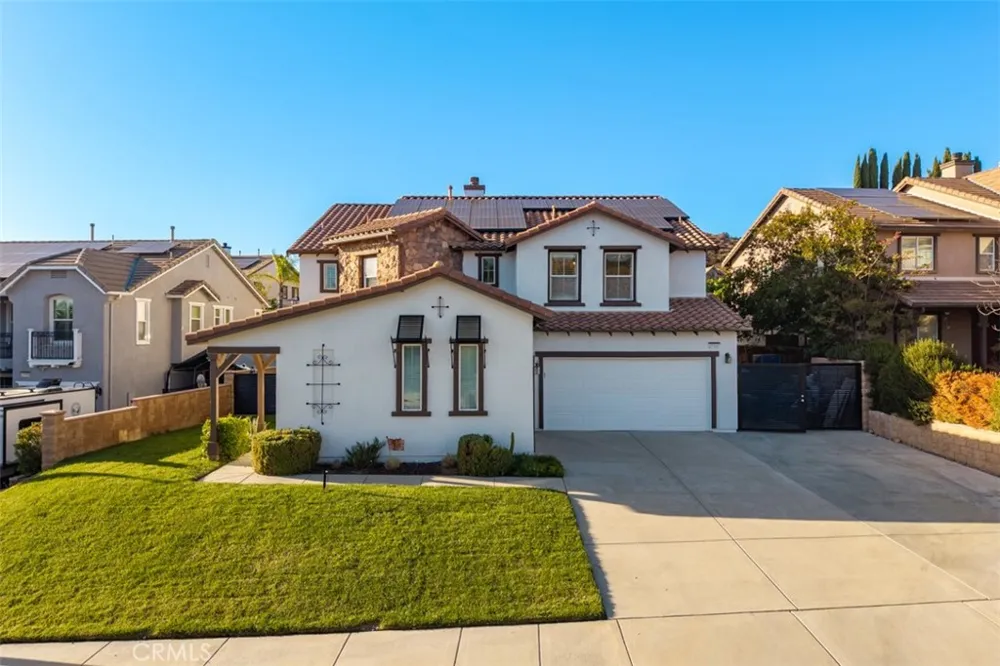 27367 Pinyon Murrieta, CA 92562