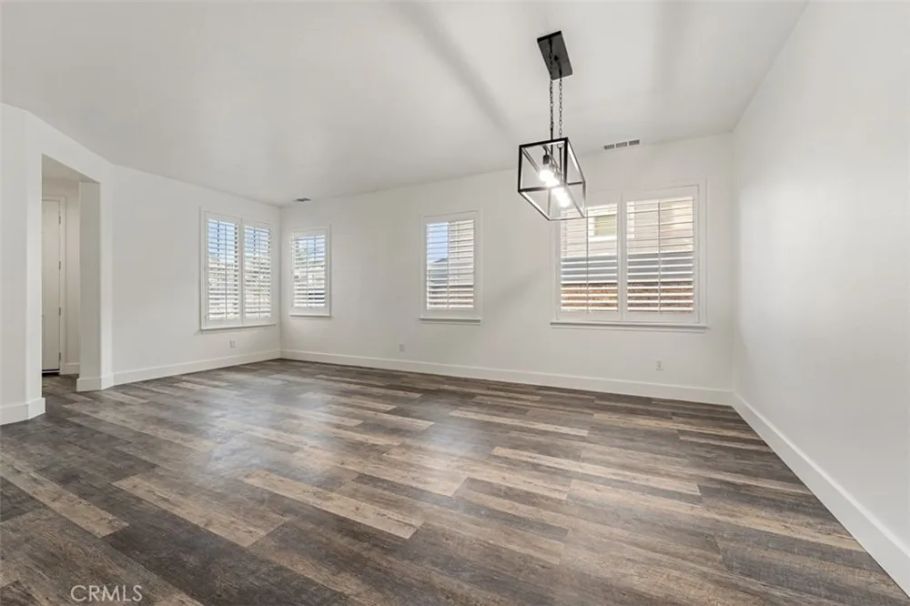 27367 Pinyon Murrieta, CA 92562