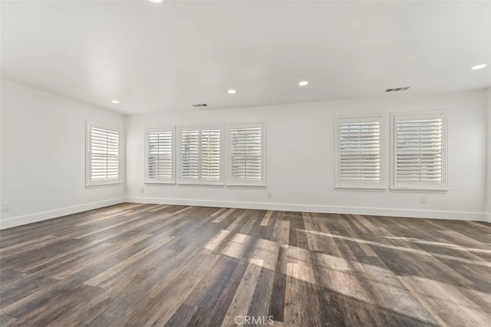 27367 Pinyon Murrieta, CA 92562