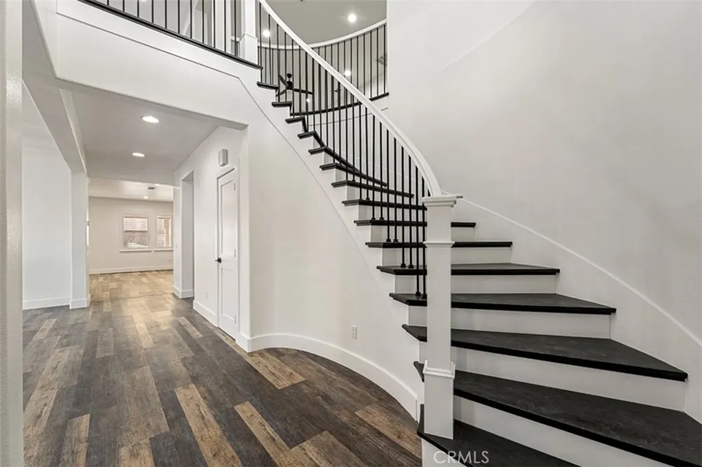 27367 Pinyon Murrieta, CA 92562
