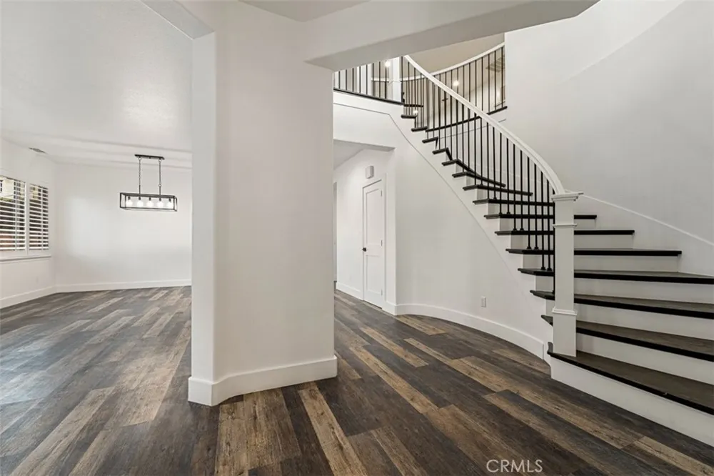 27367 Pinyon Murrieta, CA 92562
