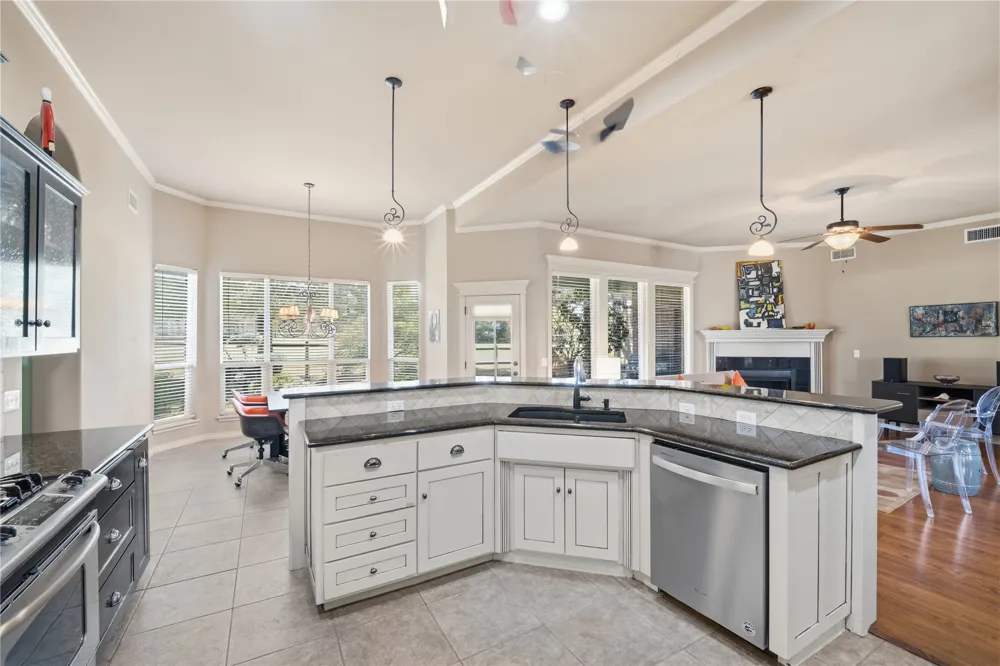 4105 Lions Place Broken Arrow, OK 74012