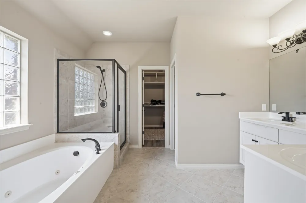 4105 Lions Place Broken Arrow, OK 74012
