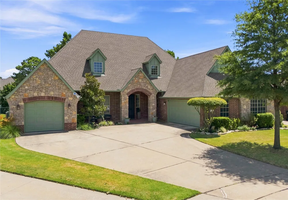 4105 Lions Place Broken Arrow, OK 74012