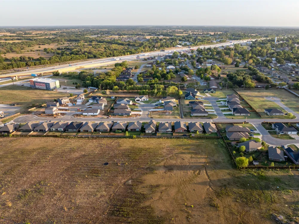 108 Tallgrass Street Calera, OK 74730