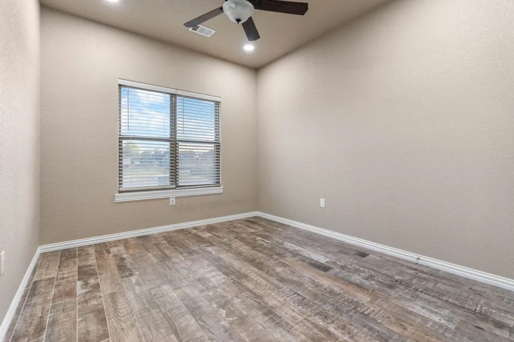 108 Tallgrass Street Calera, OK 74730