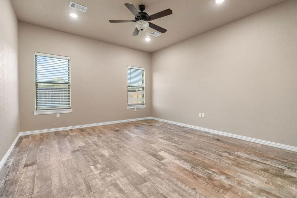 108 Tallgrass Street Calera, OK 74730
