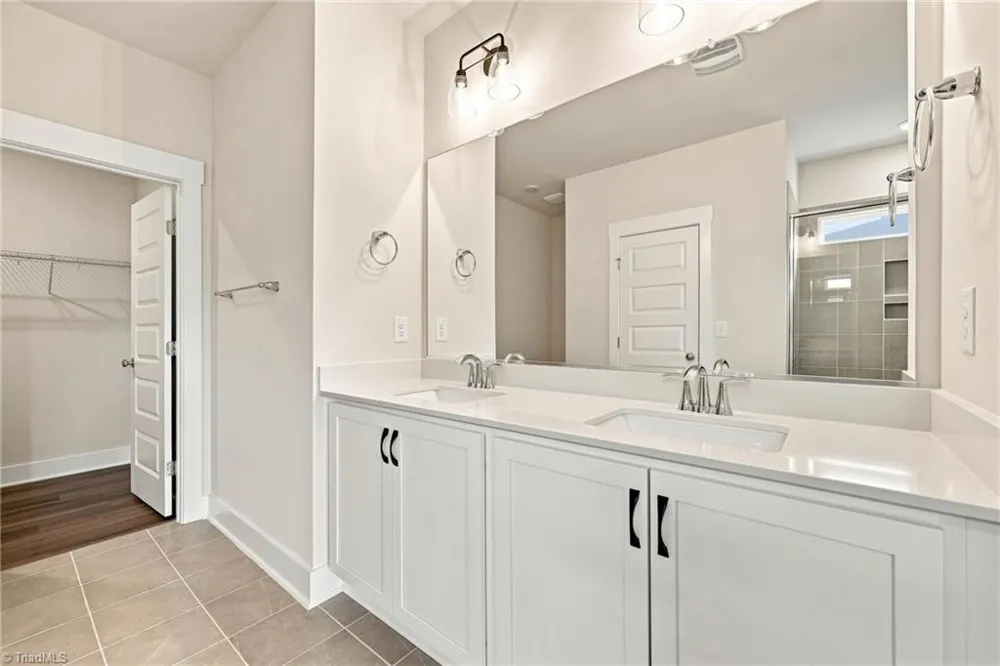 9241 Stoney River Lane Kernersville, NC 27284