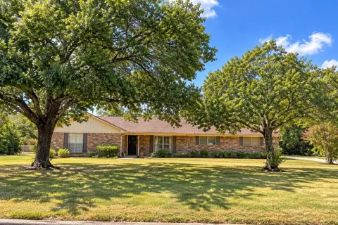 5703 Pecan Grove Drive