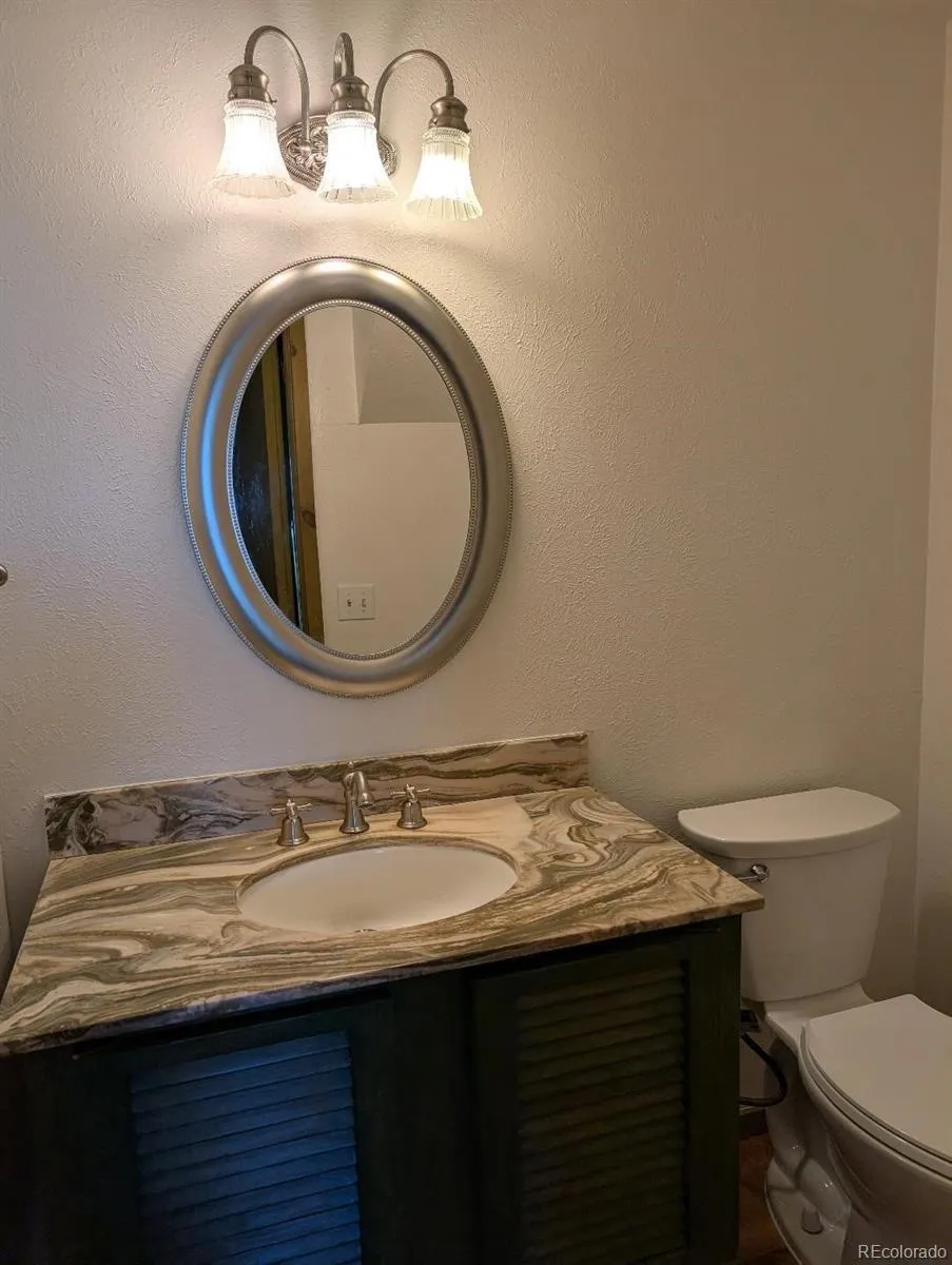 1393 S Foothill Drive Lakewood, CO 80228
