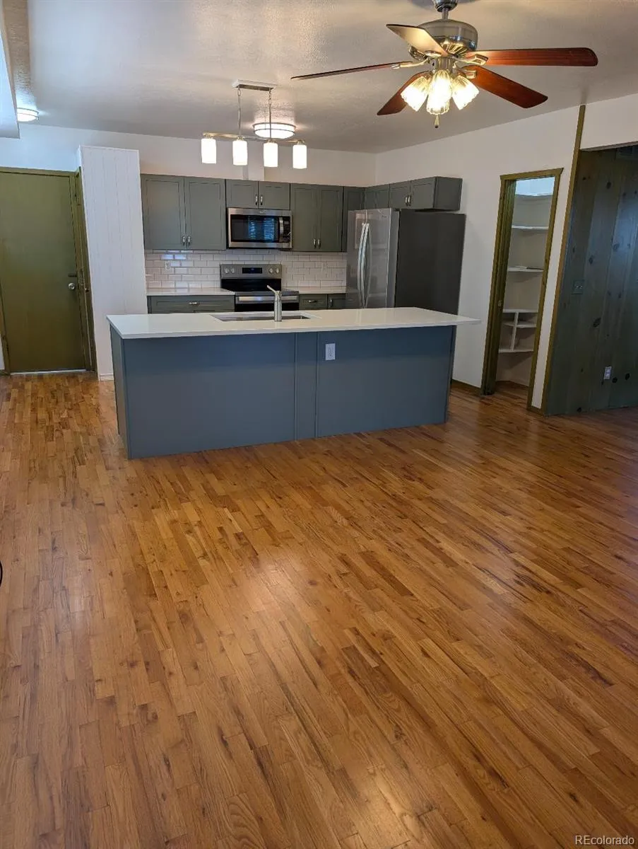 1393 S Foothill Drive Lakewood, CO 80228