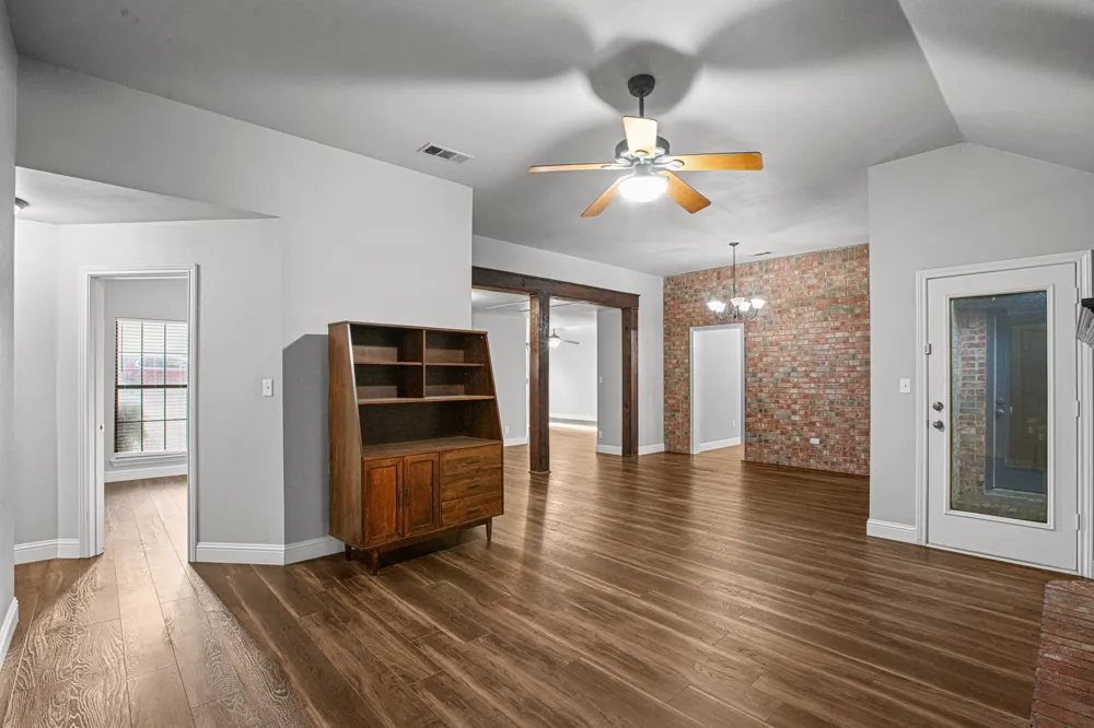 521 Meadowbrook Street Lake Dallas, TX 75065