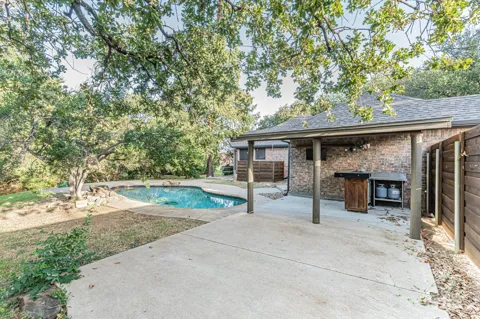 521 Meadowbrook Street