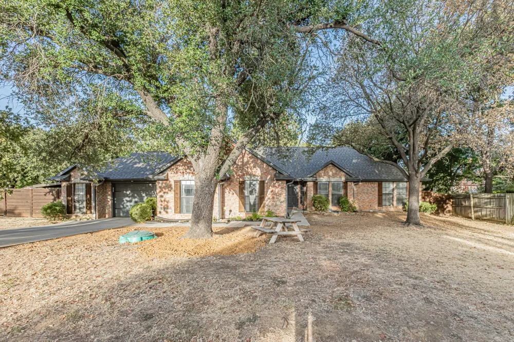 521 Meadowbrook Street Lake Dallas, TX 75065