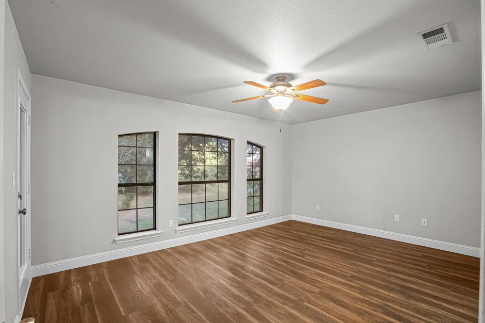 521 Meadowbrook Street Lake Dallas, TX 75065