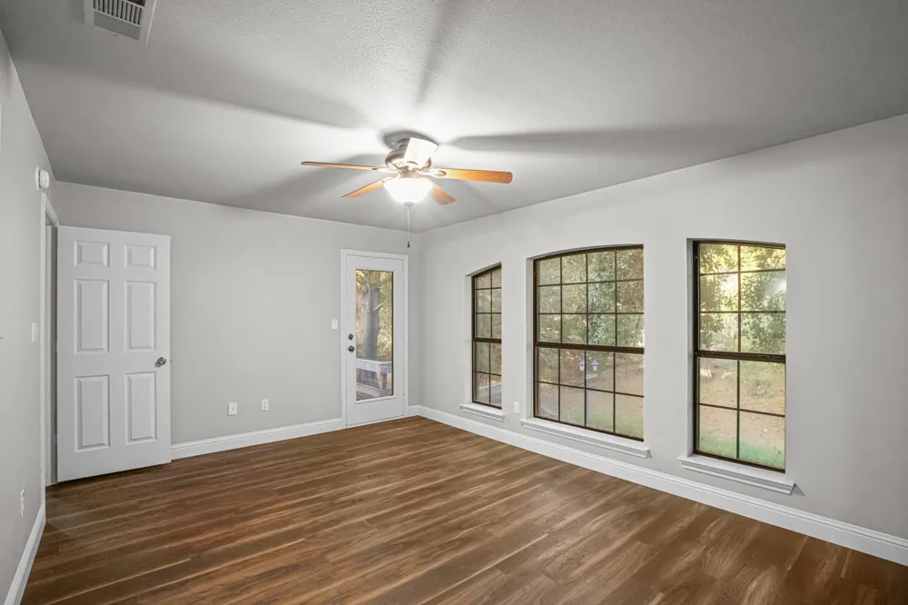 521 Meadowbrook Street Lake Dallas, TX 75065