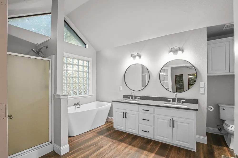 521 Meadowbrook Street Lake Dallas, TX 75065