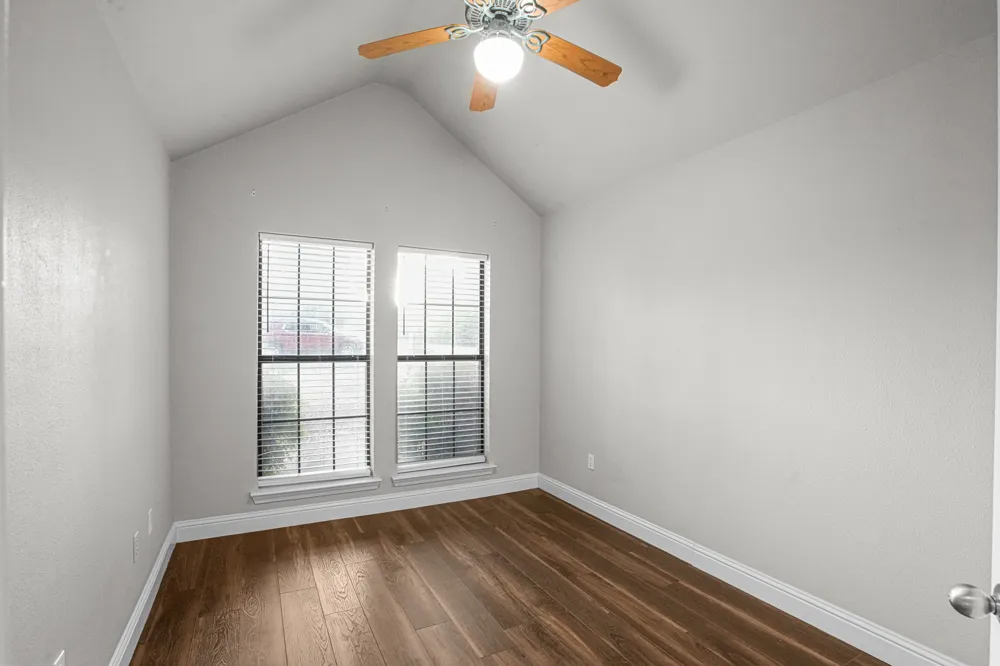 521 Meadowbrook Street Lake Dallas, TX 75065