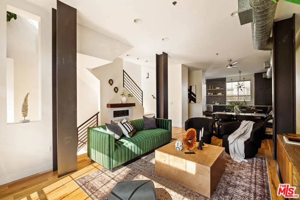 5400 Playa Vista Drive #14 Playa Vista, CA 90094