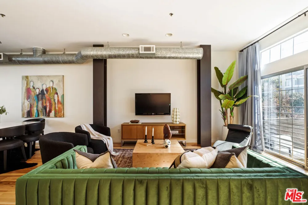 5400 Playa Vista Drive #14 Playa Vista, CA 90094