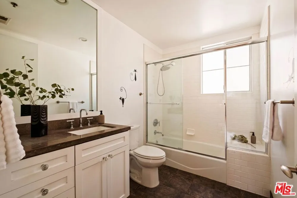 5400 Playa Vista Drive #14 Playa Vista, CA 90094