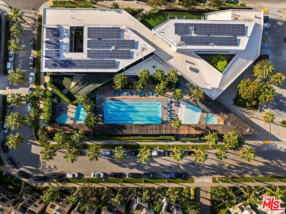 5400 Playa Vista Drive #14 Playa Vista, CA 90094
