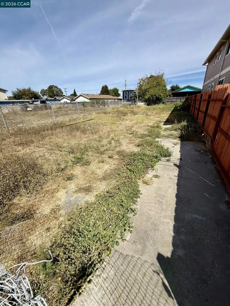 284 Vernon Richmond, CA 94801