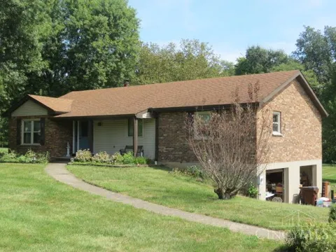5682 Chestnut View Lane