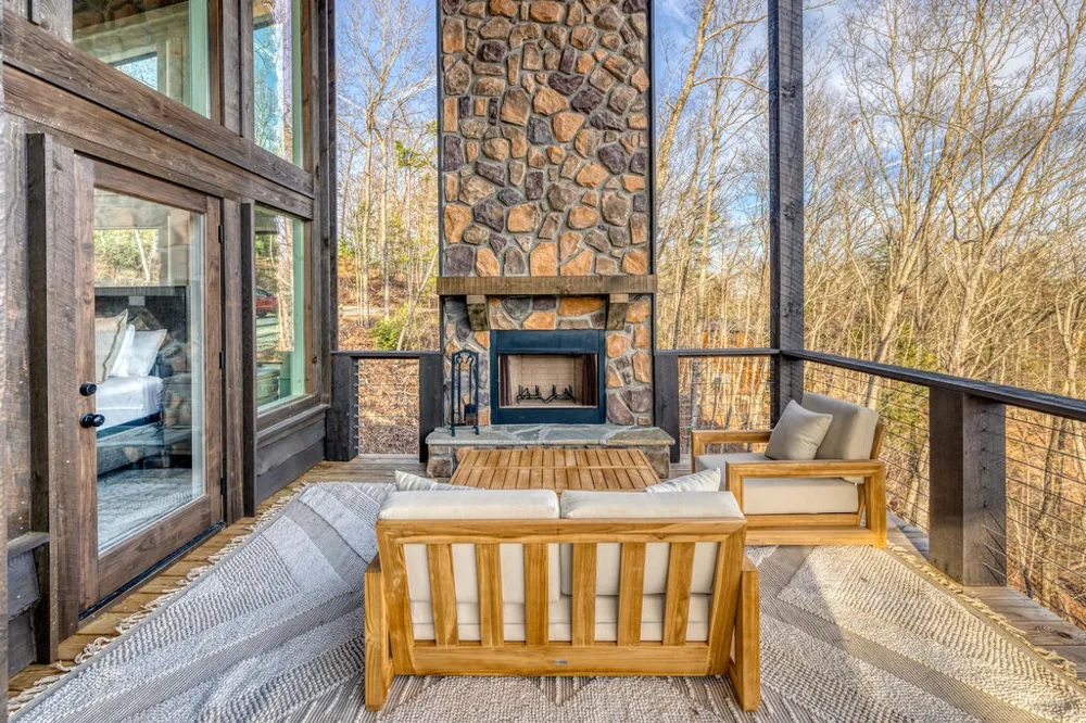 49 Chestnut Overlook Blue Ridge, GA 30513