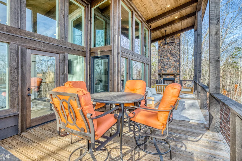 49 Chestnut Overlook Blue Ridge, GA 30513