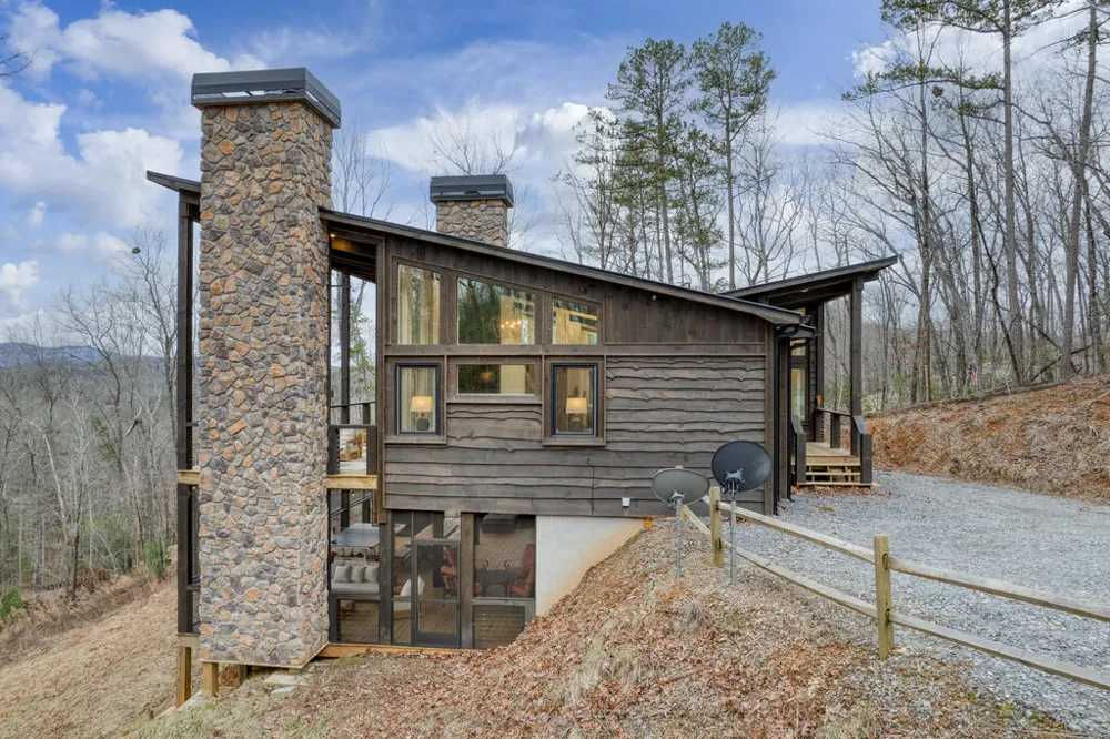 49 Chestnut Overlook Blue Ridge, GA 30513