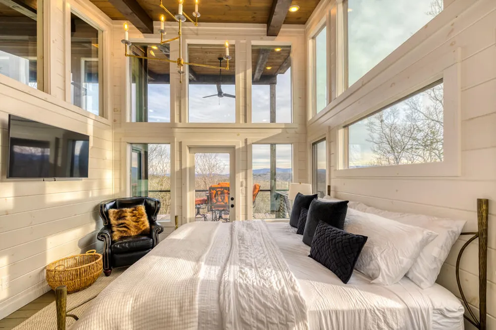 49 Chestnut Overlook Blue Ridge, GA 30513