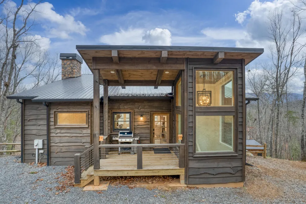 49 Chestnut Overlook Blue Ridge, GA 30513