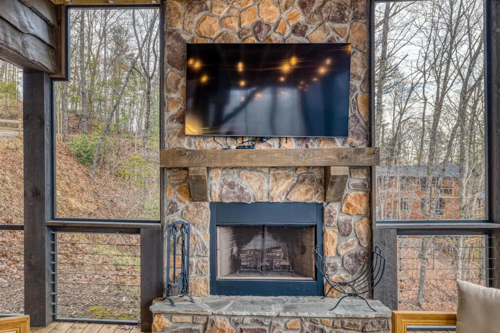 49 Chestnut Overlook Blue Ridge, GA 30513