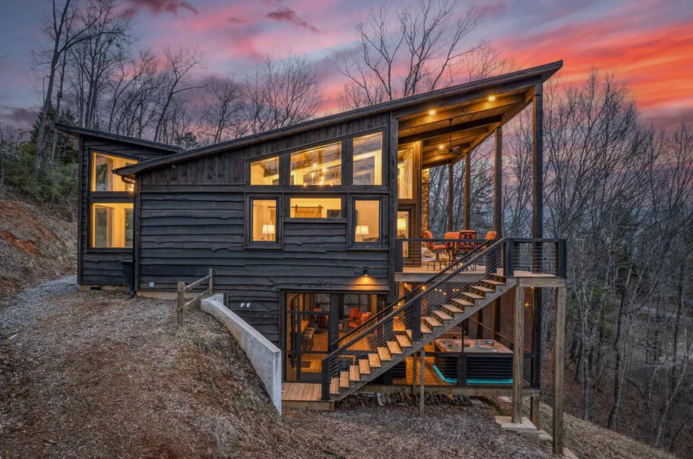 49 Chestnut Overlook Blue Ridge, GA 30513