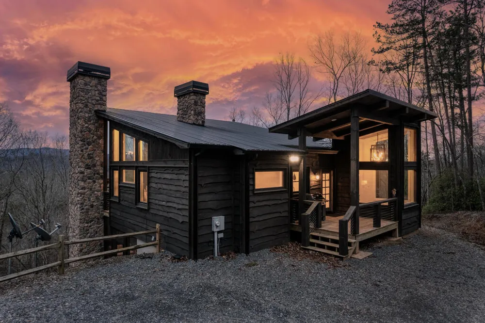 49 Chestnut Overlook Blue Ridge, GA 30513