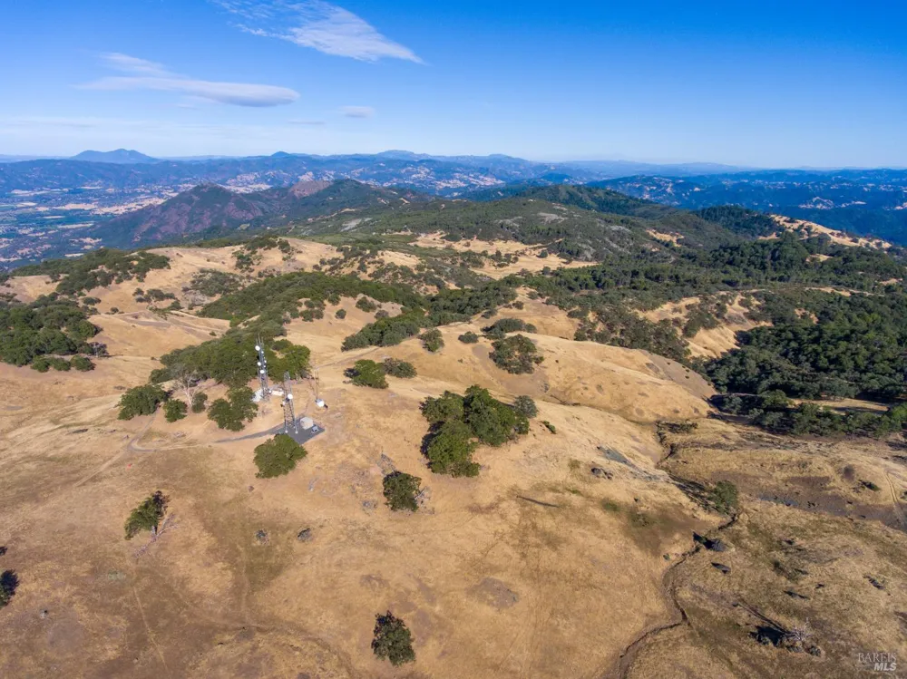 County Road 110 Hopland, CA 95449