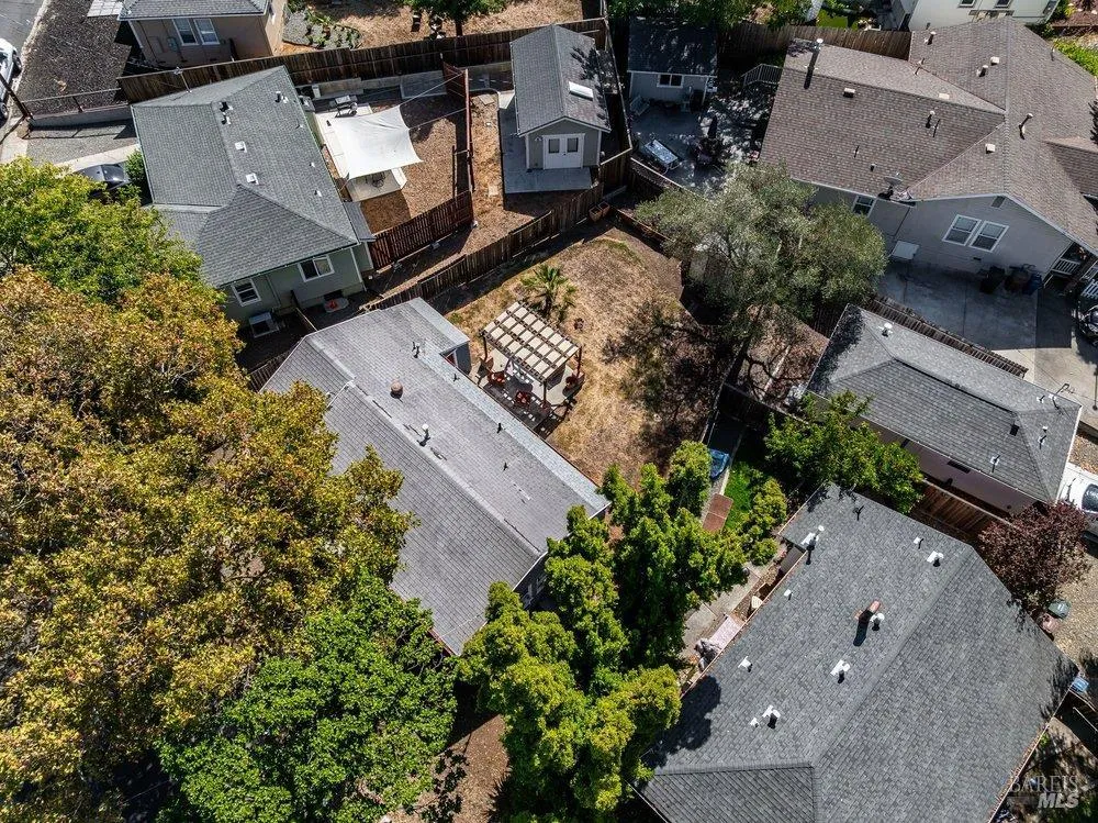 206 Hillcrest Avenue Benicia, CA 94510