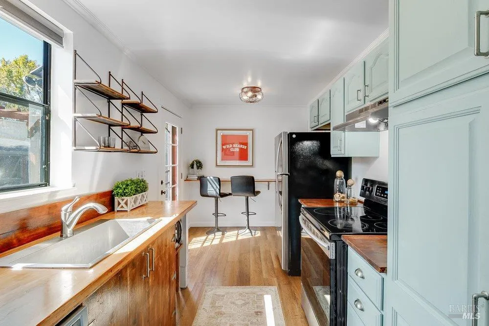 206 Hillcrest Avenue Benicia, CA 94510