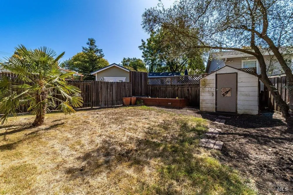 206 Hillcrest Avenue Benicia, CA 94510
