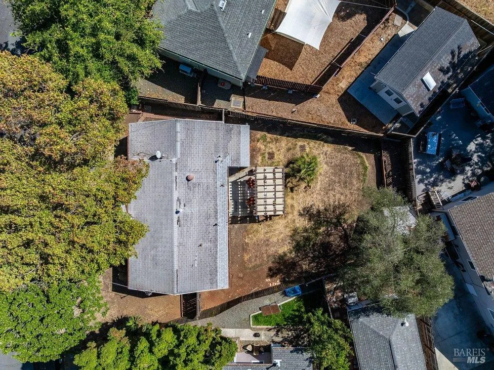 206 Hillcrest Avenue Benicia, CA 94510
