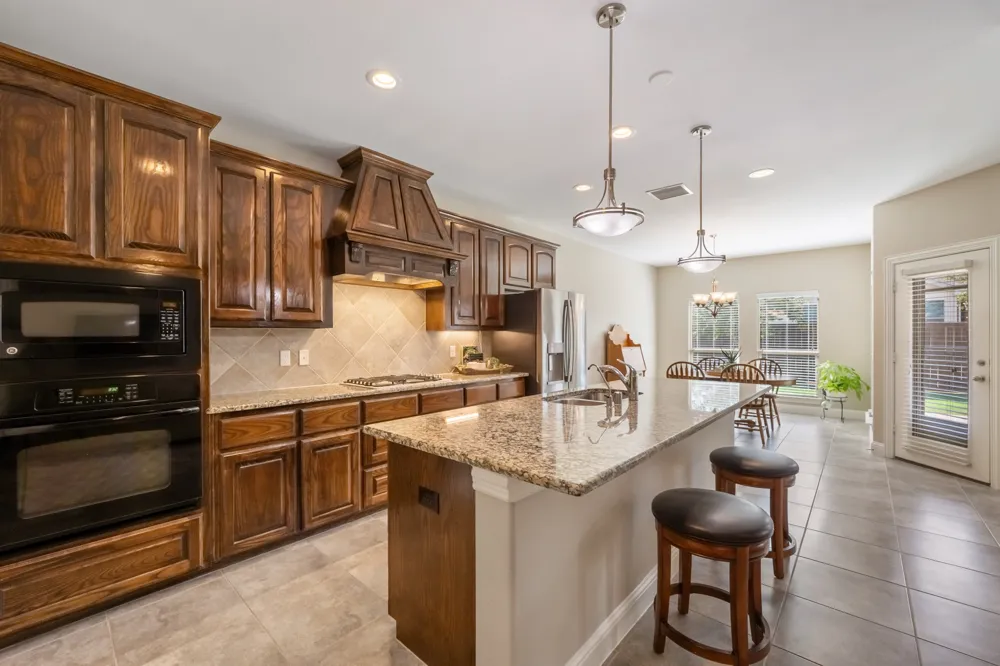 495 Oak Hills Lane Fate, TX 75189