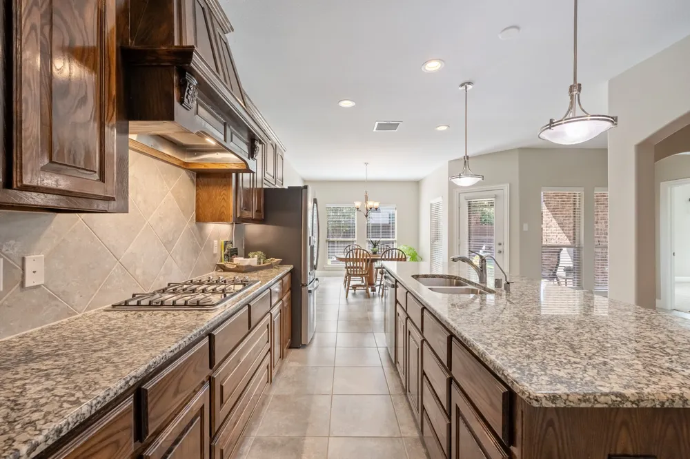 495 Oak Hills Lane Fate, TX 75189