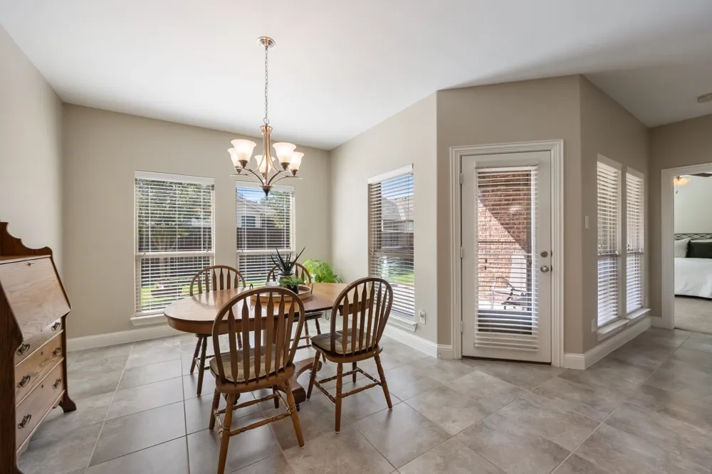 495 Oak Hills Lane Fate, TX 75189