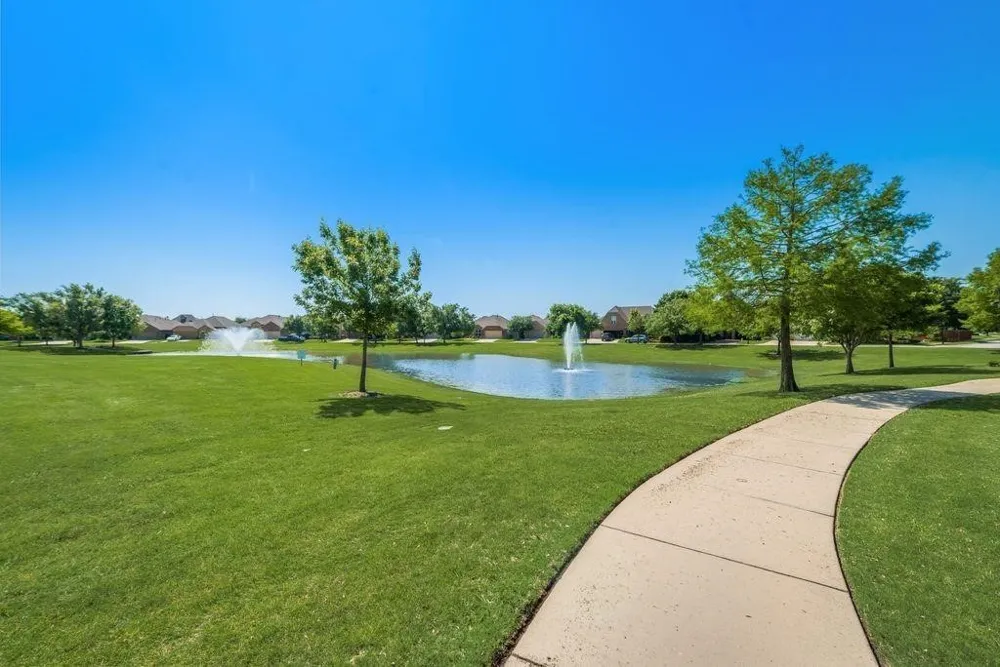 495 Oak Hills Lane Fate, TX 75189